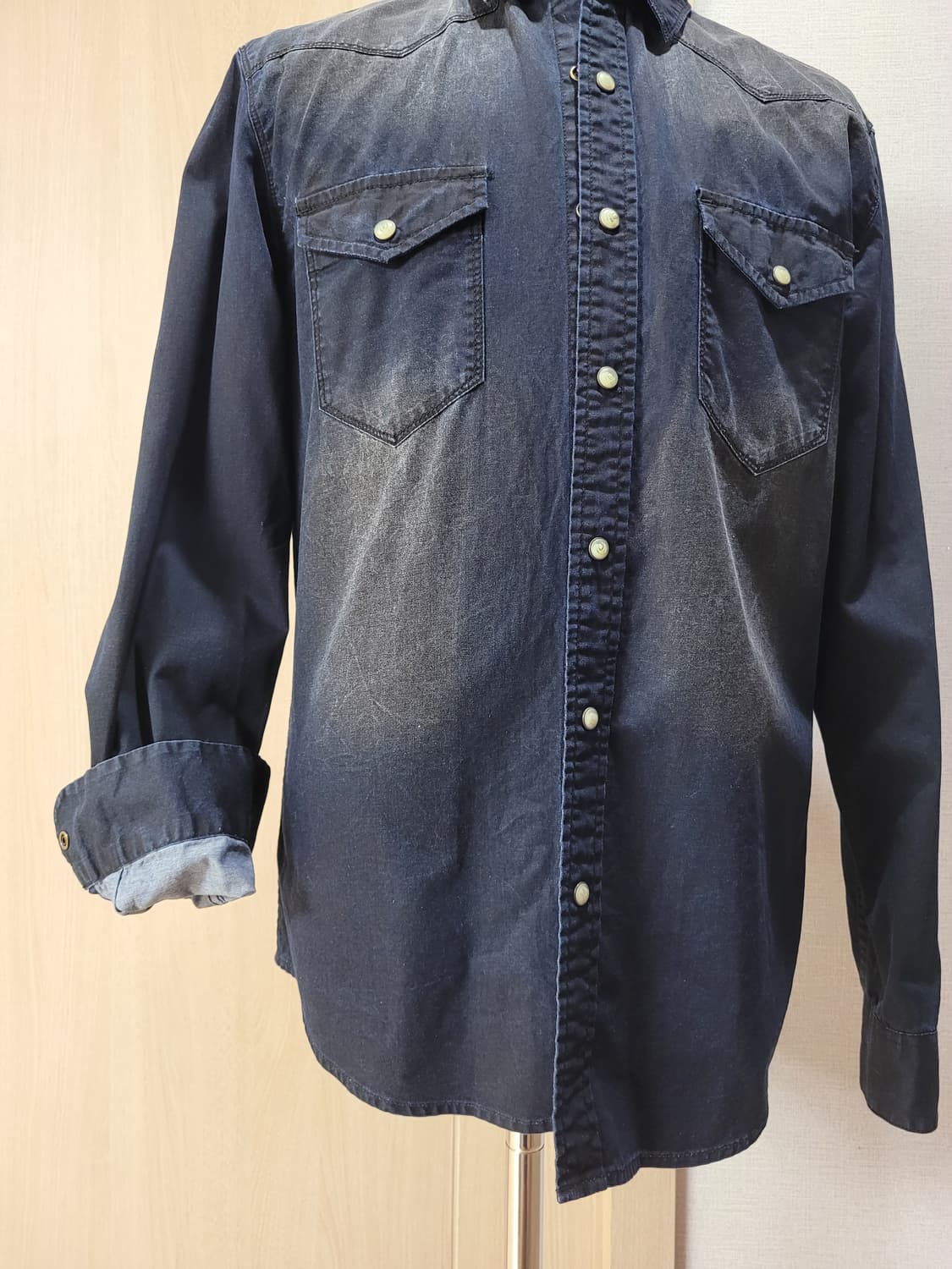 지오다노 Giordano 남자 데님 셔츠 L 다크네이비 상품이미지3