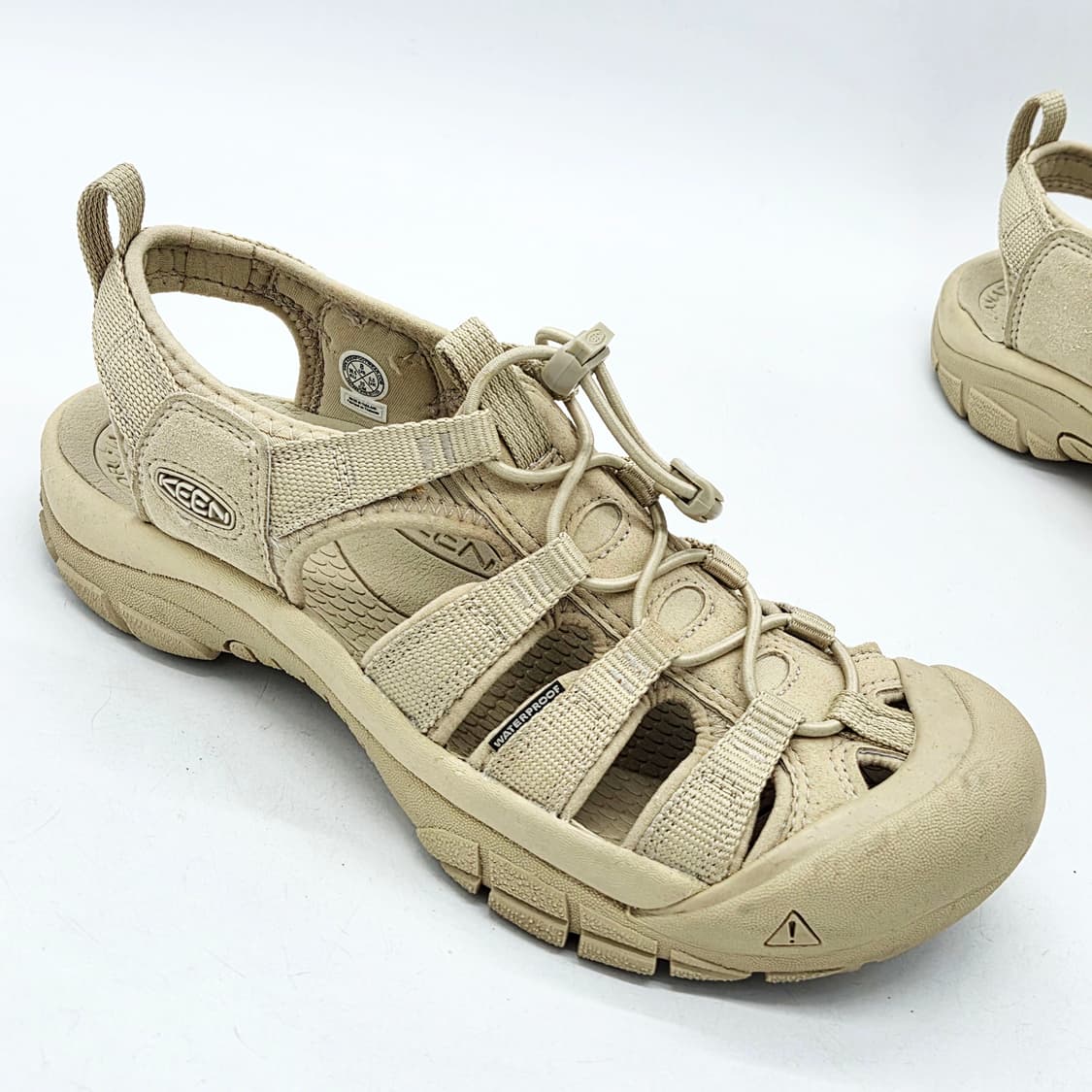  KEEN 우먼스 뉴포트 H2 샌들 베이지 (250)  상품이미지5