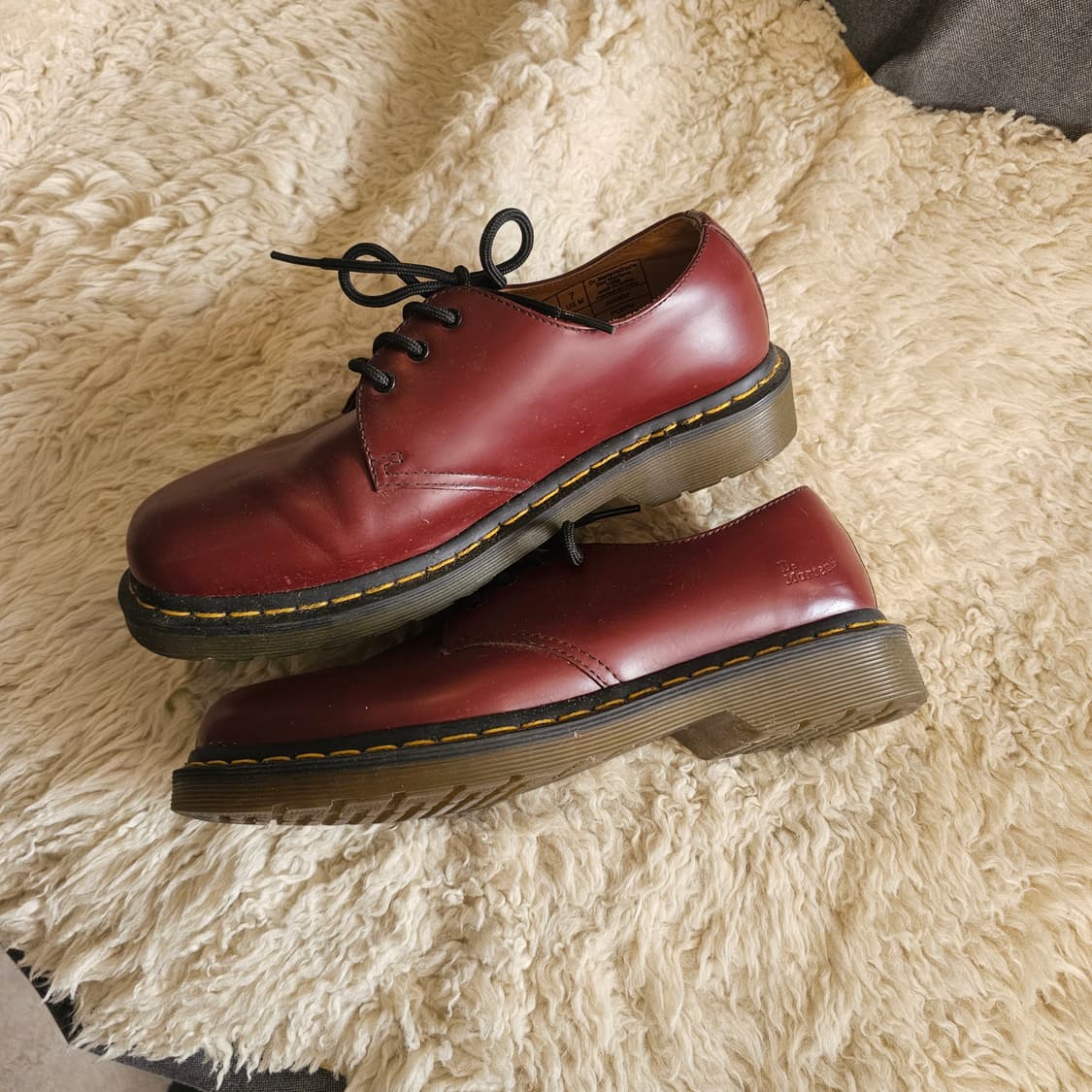 250 닥터마틴 3홀 단화 버건디 상품이미지2