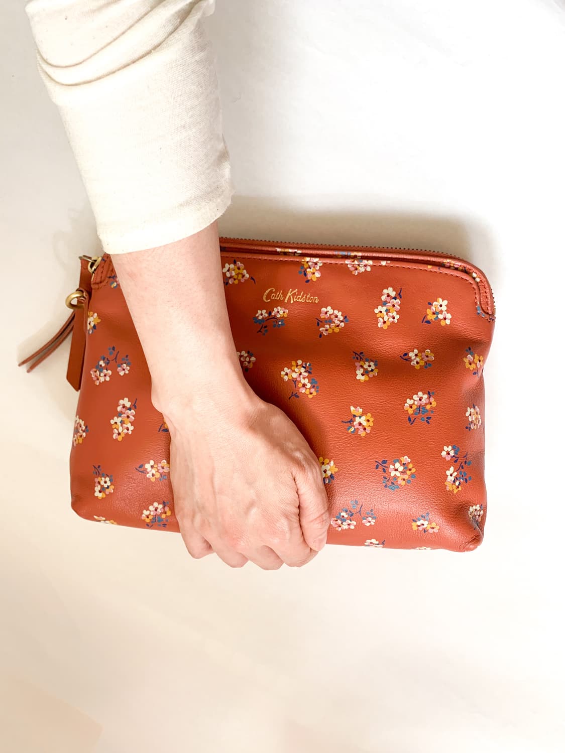 캐스키드슨 플라워 가죽 클러치백 상품이미지6