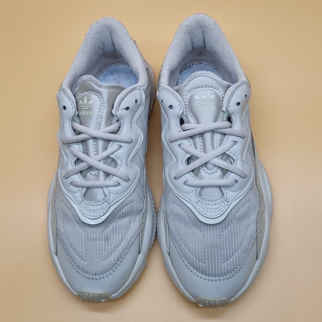 아디다스 오즈위고 베이지 여성운동화240. 상품이미지2