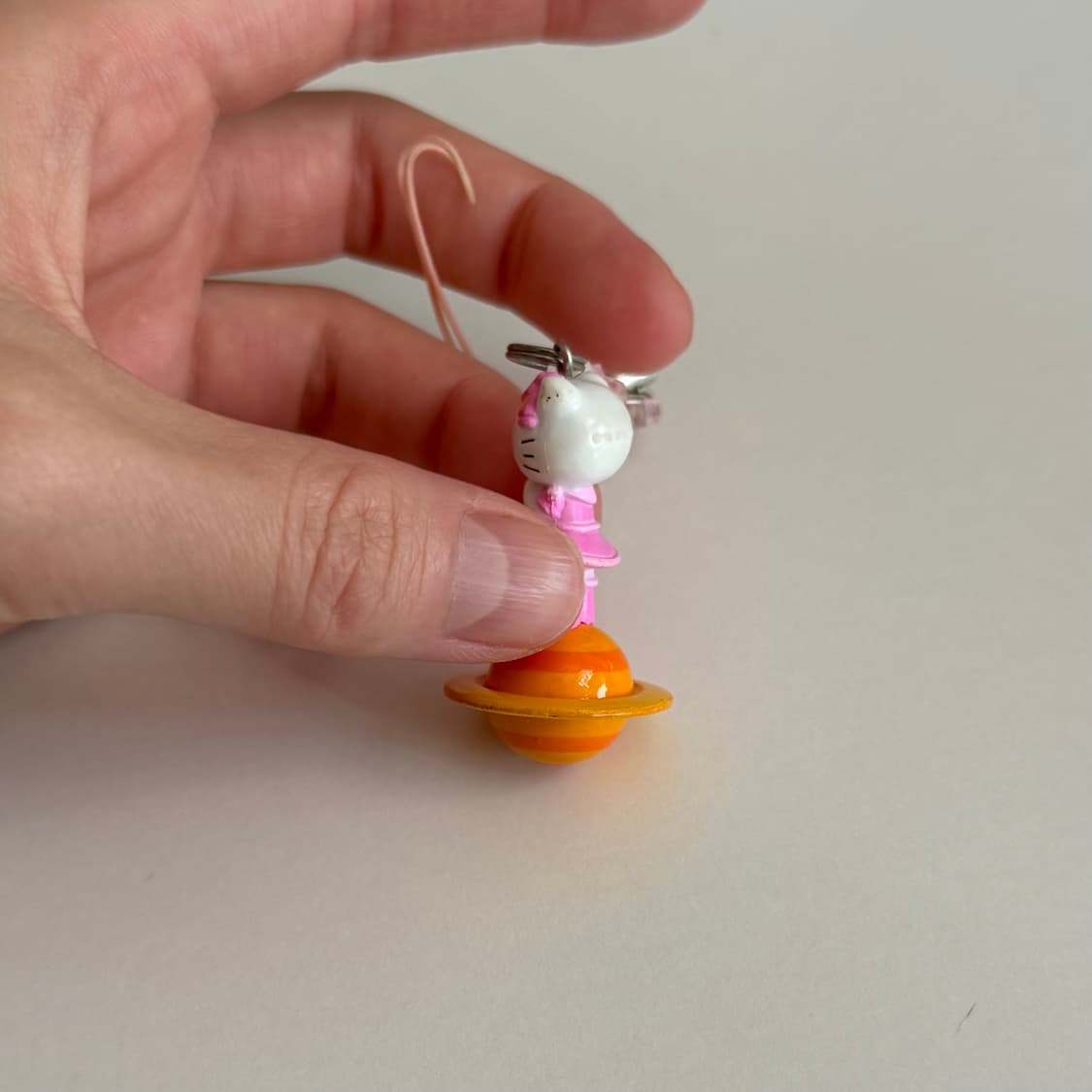 정품 헬로키티 스크랩 우주 토성 상품이미지2