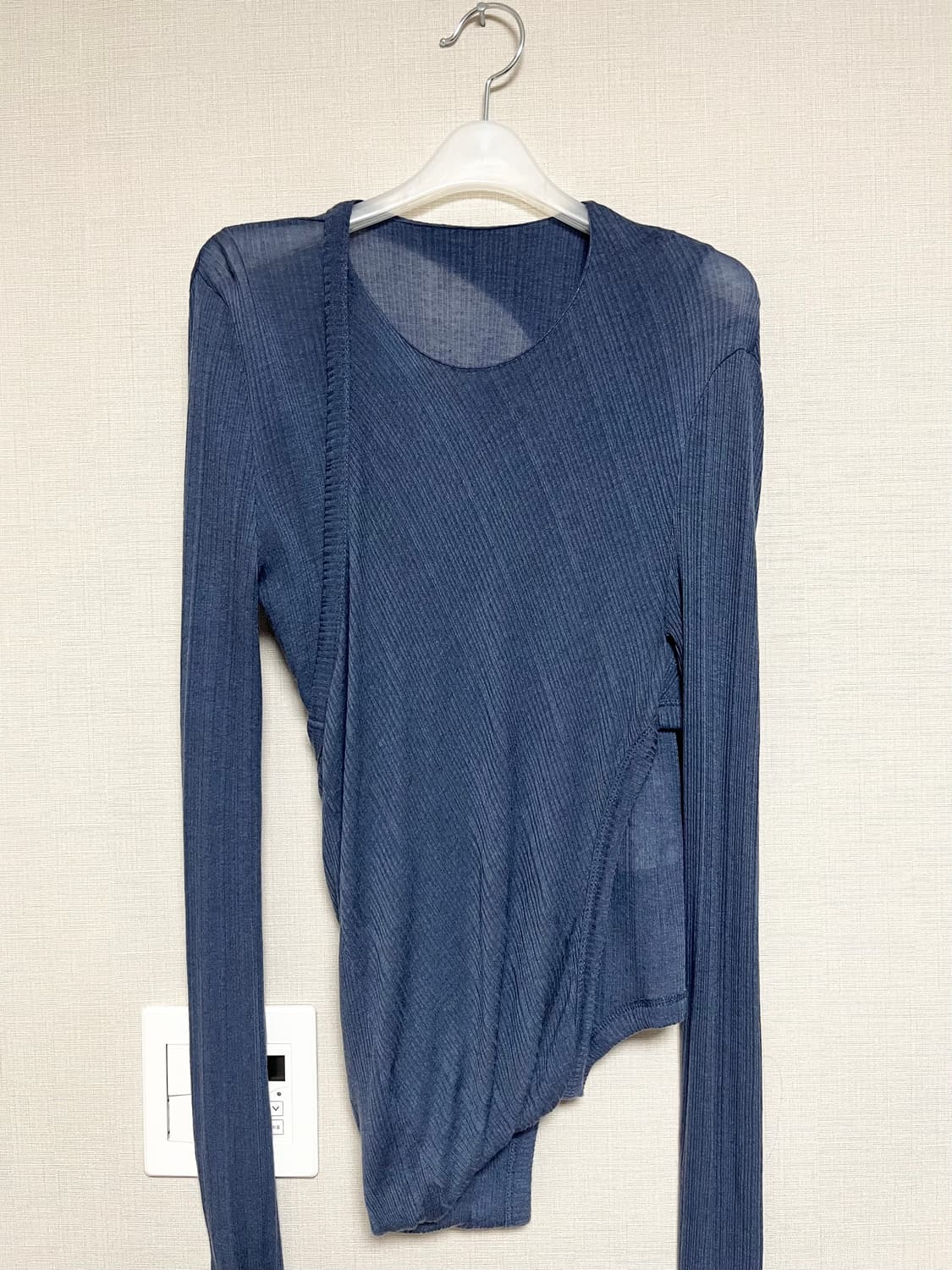 [S] 이이 EE 우먼스 트위스트 티셔츠 상품이미지8