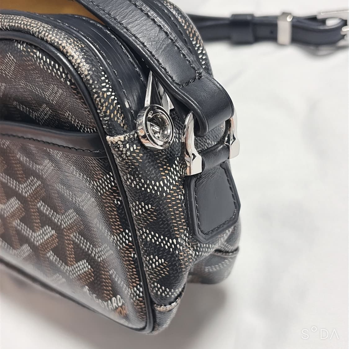 고야드 카페르 크로스백 상품이미지5