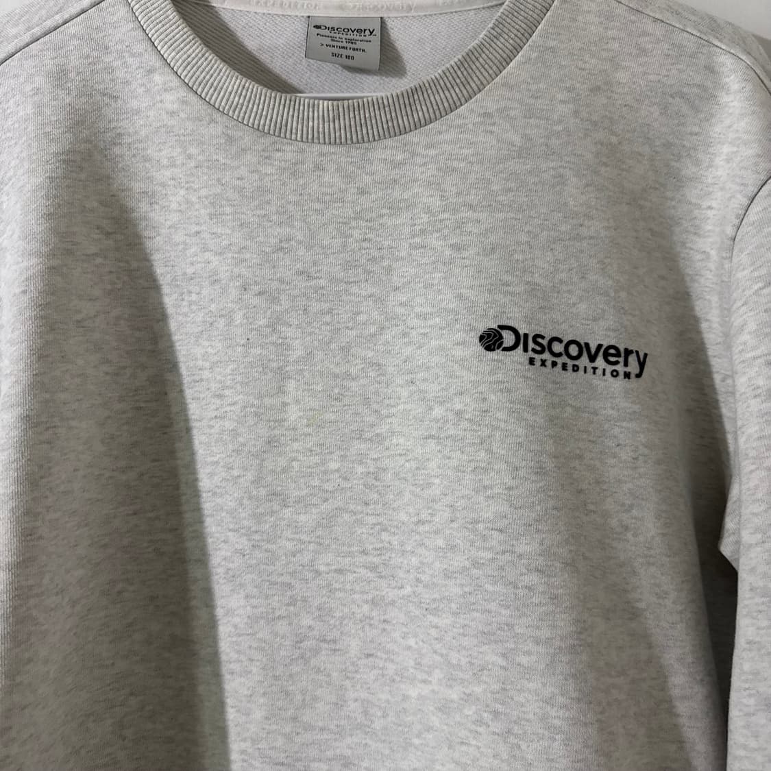 디스커버리 로고 메란지 맨투맨 🤍 상품이미지5