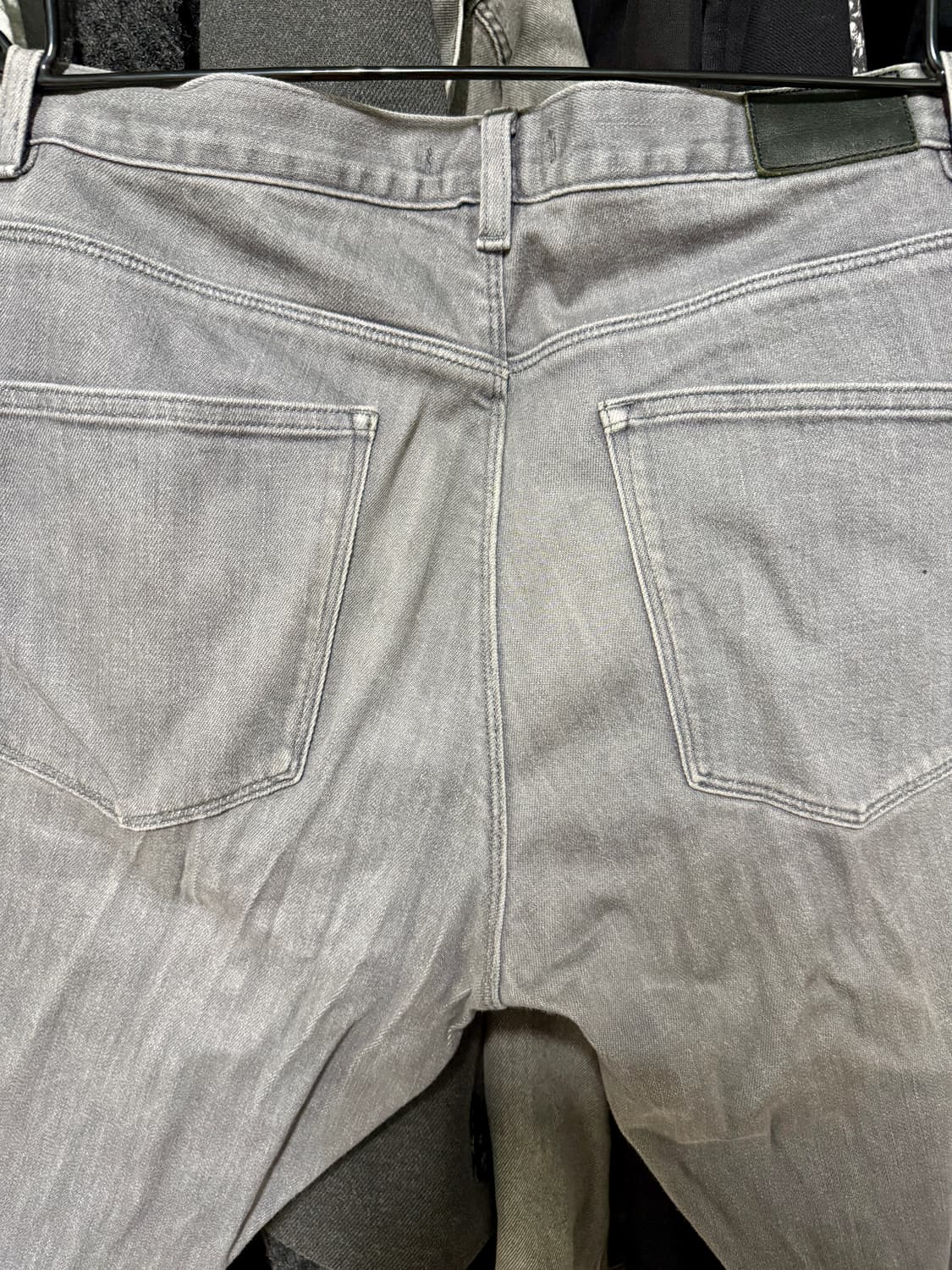 Theory 슬림핏 그레이 진 32 상품이미지4