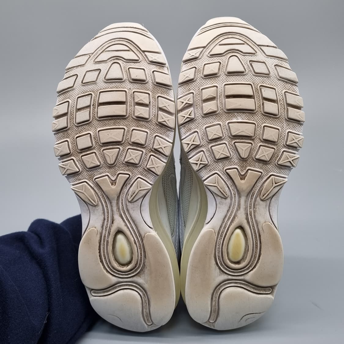 나이키 에어맥스97 트리플화이트 운동화240 상품이미지3