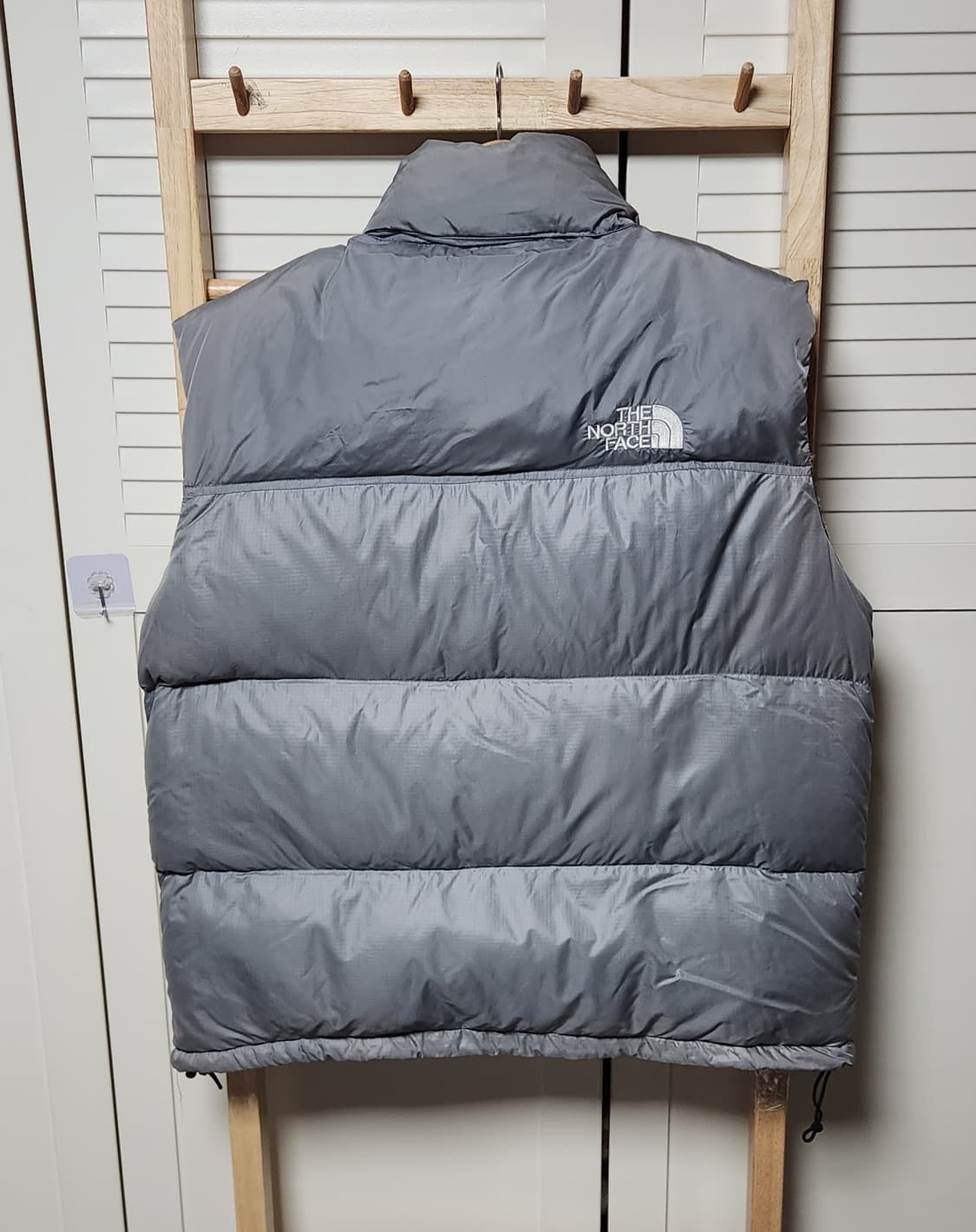 노스페이스 700 눕시 라이트 그레이 조끼 패스트 패딩 자켓 상품이미지4