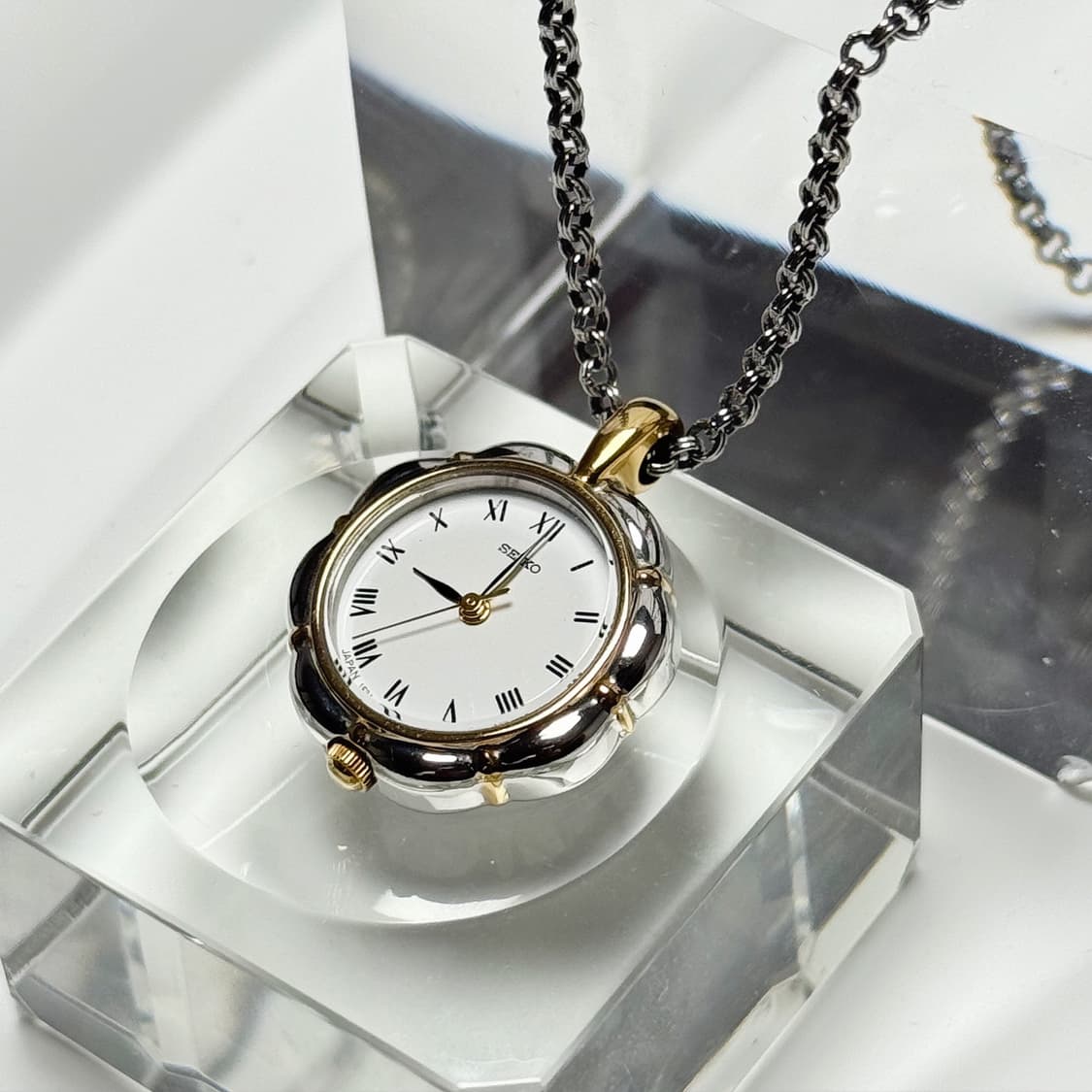 80's90's 빈티지 세이코 플라워 쉐입 로만 펜던트 워치 상품이미지2