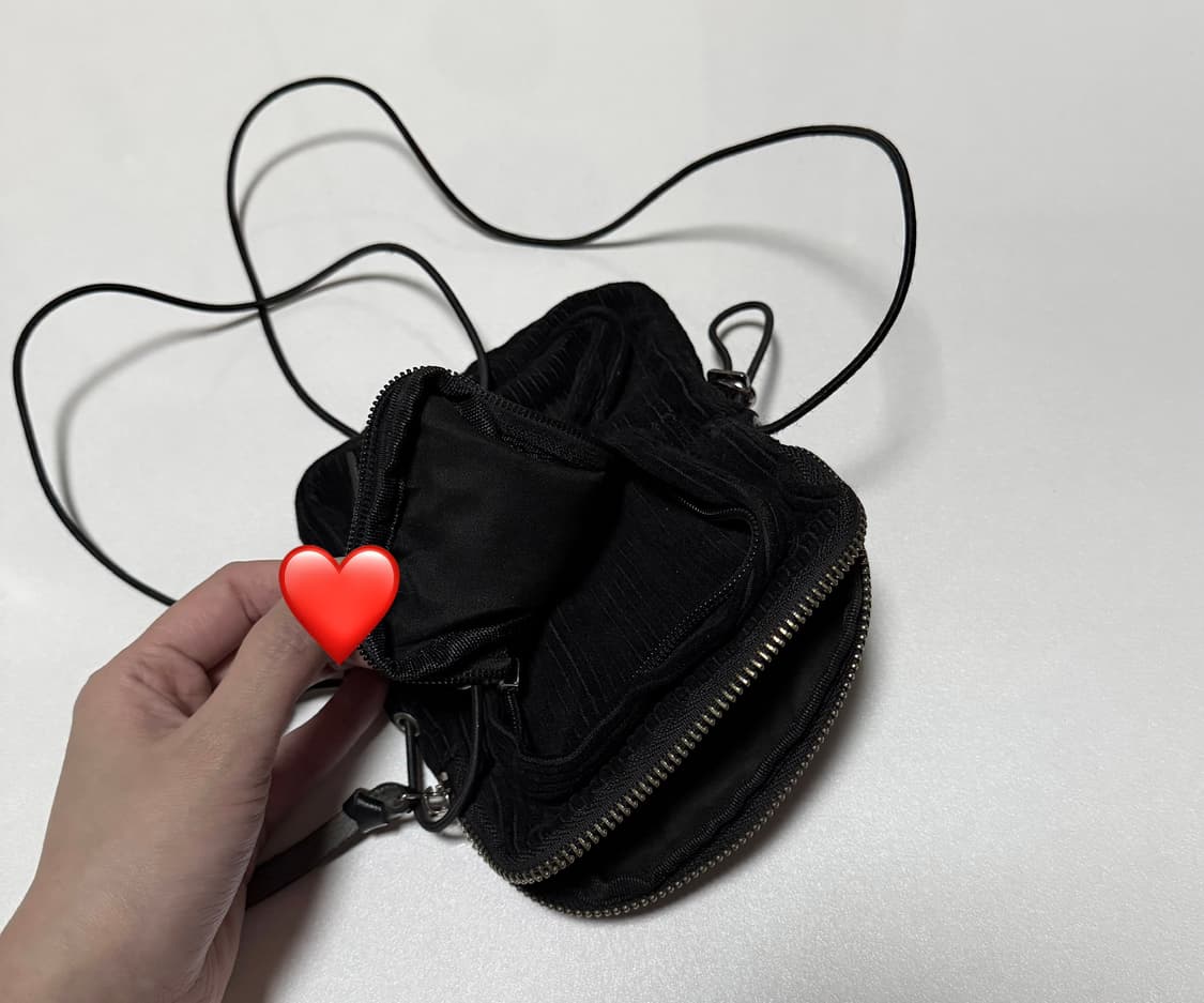 라우코 하우스 골지 스트링 포켓 미니 크로스 백 블랙 상품이미지2