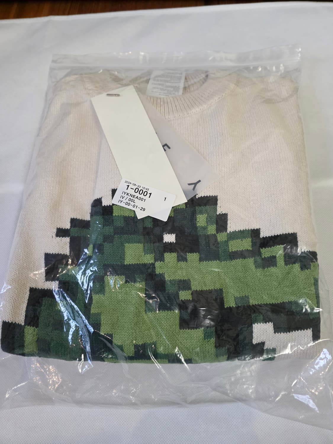 이에이 IEY 공룡 니트 상품이미지2