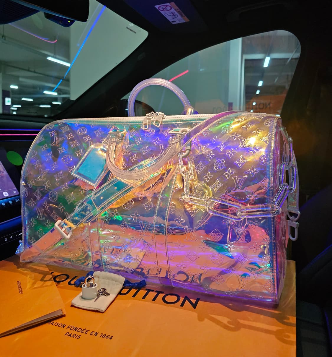 루이비통 버질아블로 한정판 프리즘 키폴50 (새상품) 상품이미지1