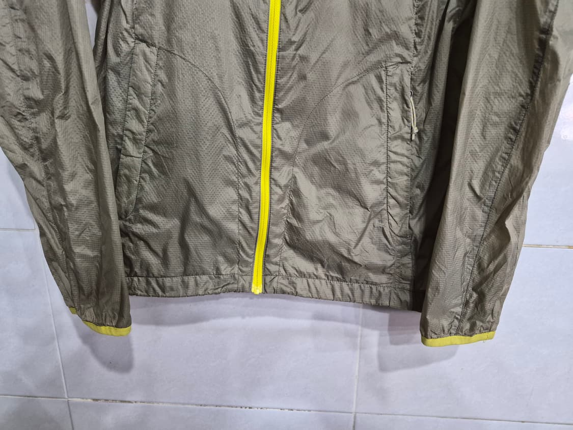 
컬럼비아 바람막이 자켓
 상품이미지3