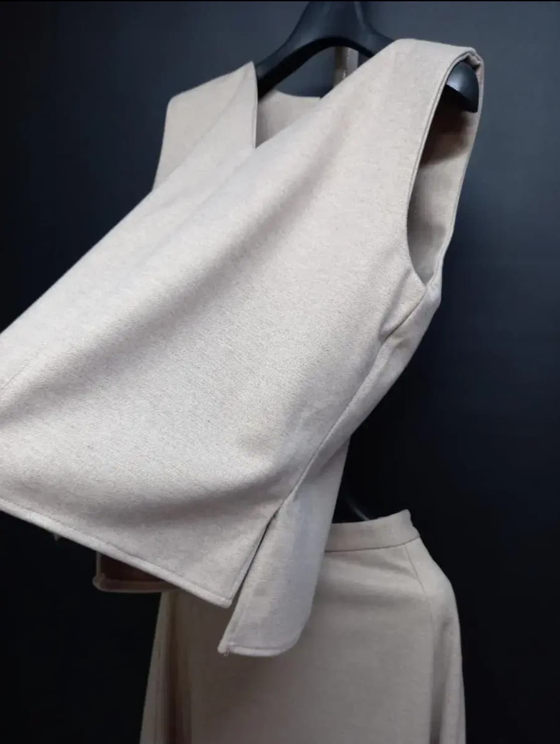 새 J.SOO 오트밀 추동 플레어스커트 베스트 셋업 44.33 상품이미지5