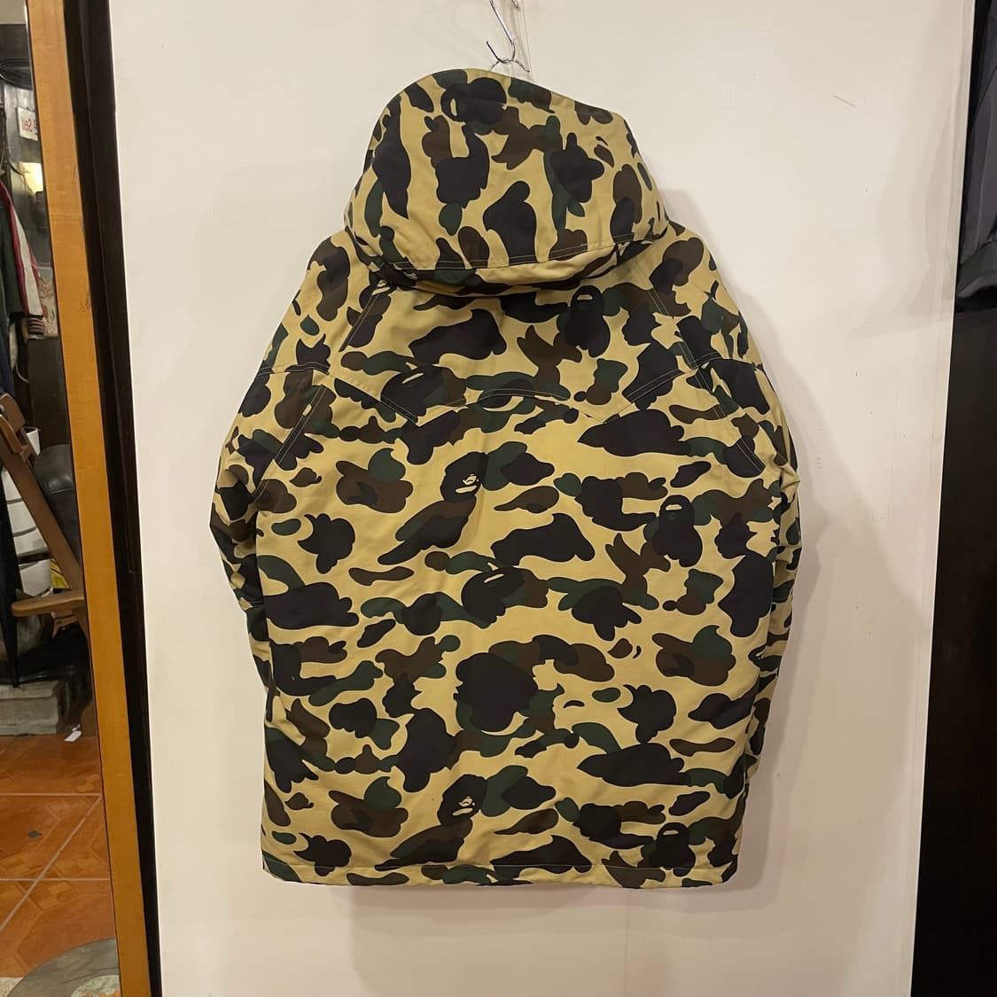 베이프 퍼스트카모 황계 패딩 상품이미지2