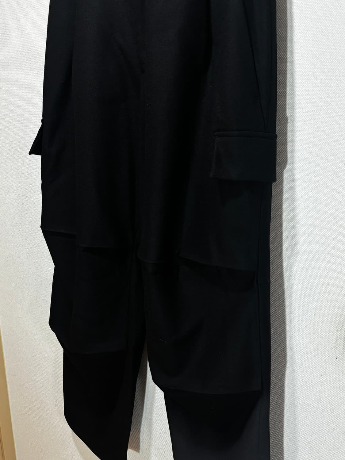 택포/S급) COOR 버진울 파라수트 카고 슬랙스 블랙 팬츠 상품이미지4