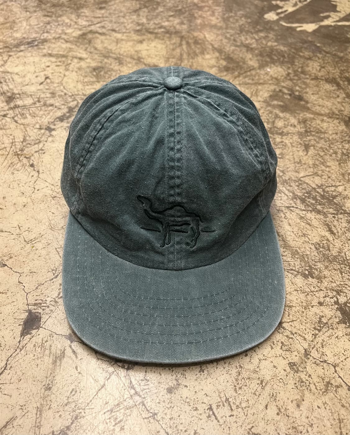 90s 카멜 자수 워싱 볼캡 상품이미지1