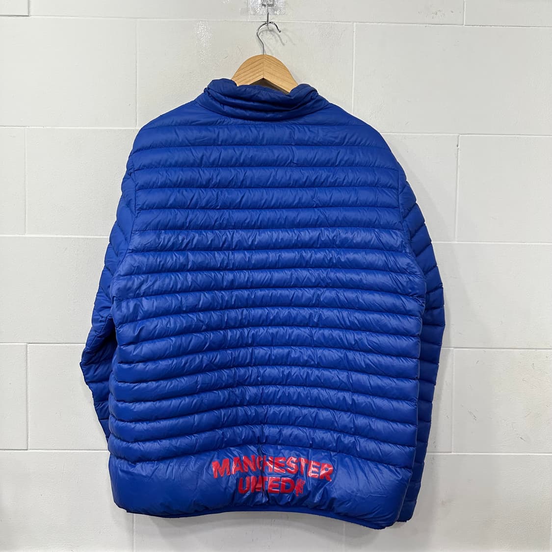 아디다스 맨유 경량 패딩 상품이미지10