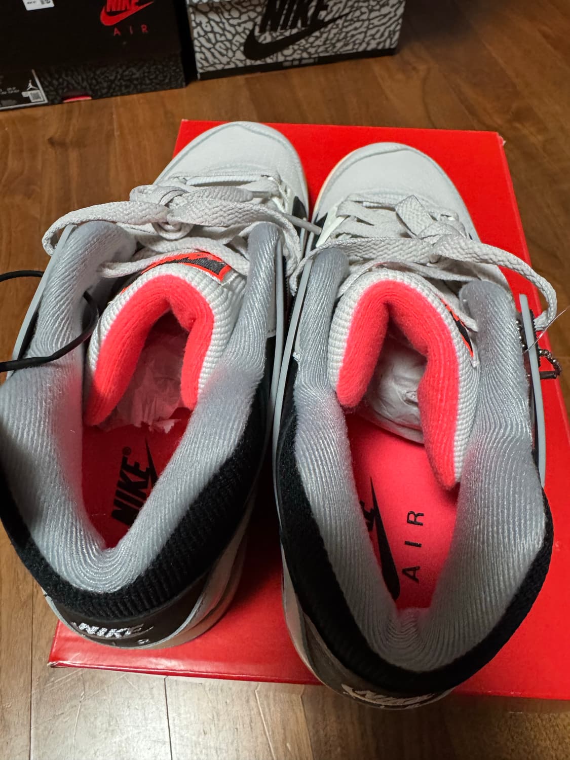 정품새제품 2024 나이키 에어테크 챌린지2 핫라바 270mm 상품이미지5