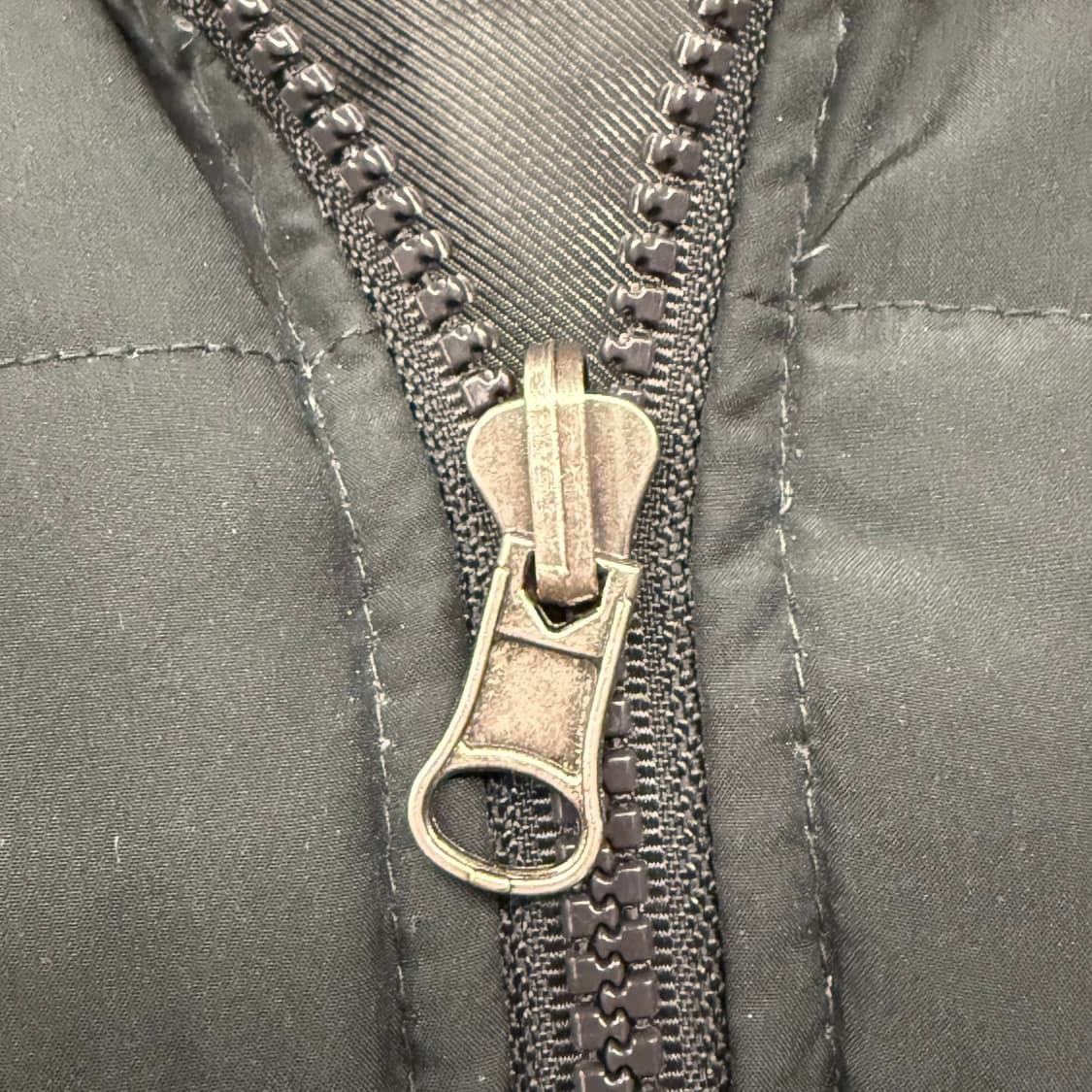 [정품/105] 입생로랑 그린 패딩 조끼 YSL 로고 b19 상품이미지6