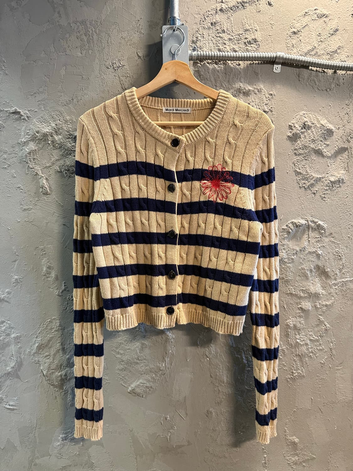 ONE Mardi Mercredi 케이블 보더 플라워 가디건 베이지 상품이미지1