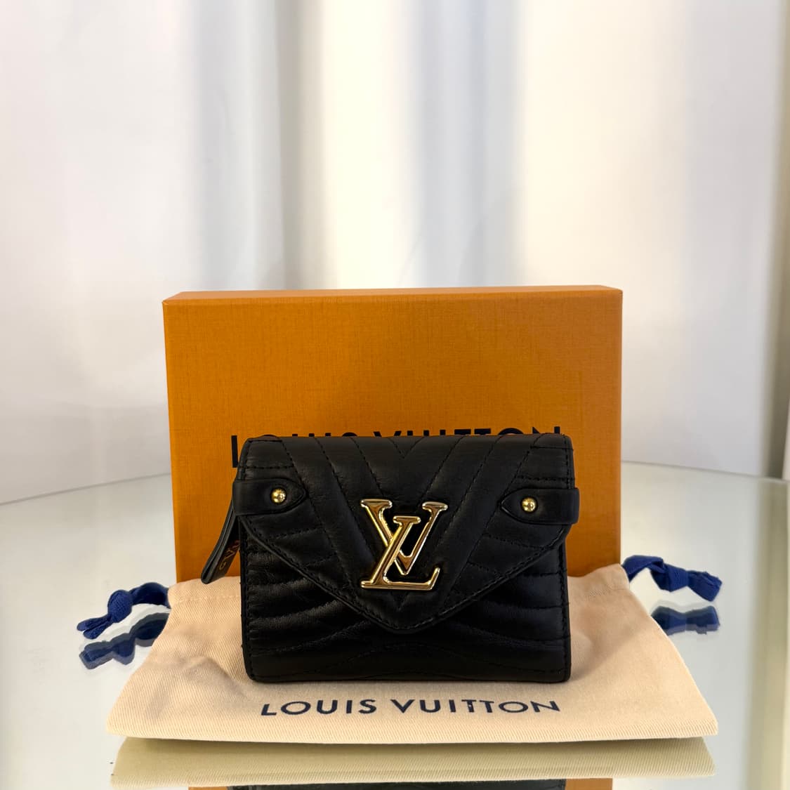 [정품] 루이비통 뉴웨이브 lv 3단 지갑 상품이미지1