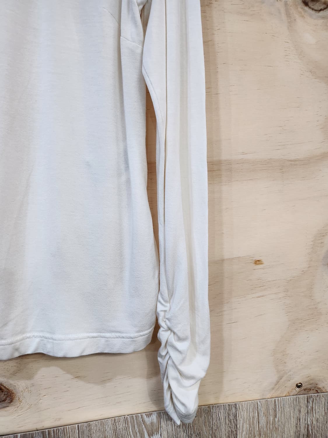 210) 블랙앤화이트 목폴라 티 상품이미지5