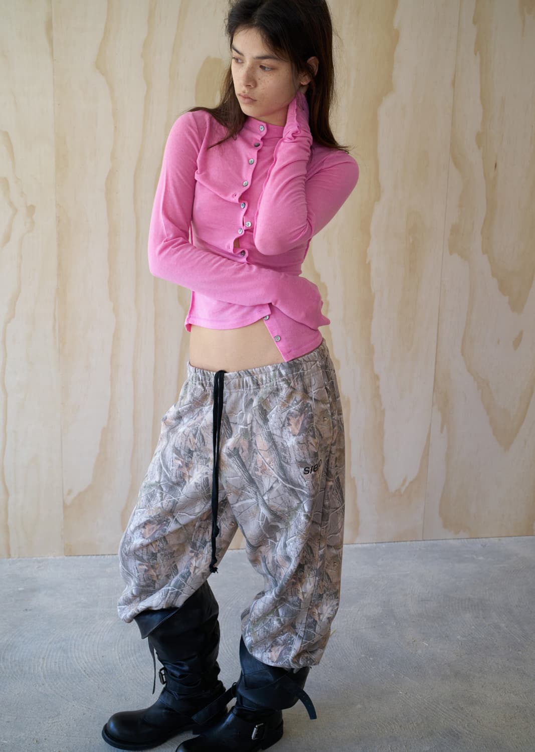 [구해요] 에스이오 브러쉬드 로고 빅 스웻 팬츠 2사이즈 구해요 상품이미지2