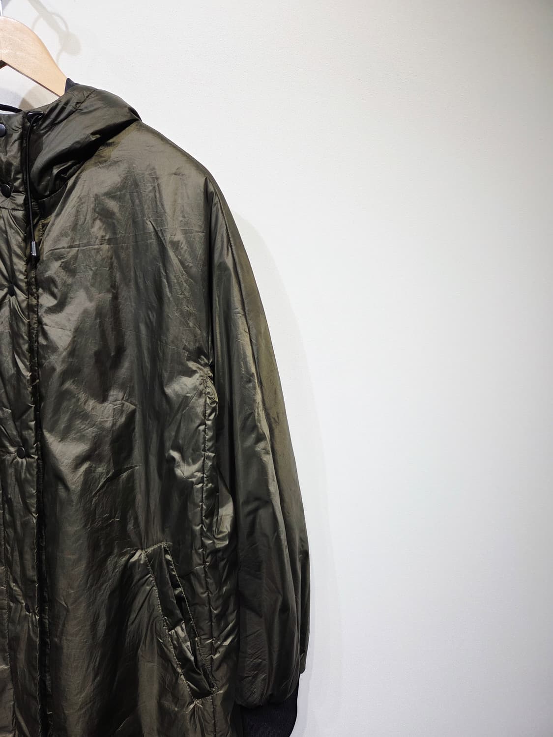 자라 카키색 나일론 롱패딩_L 상품이미지4