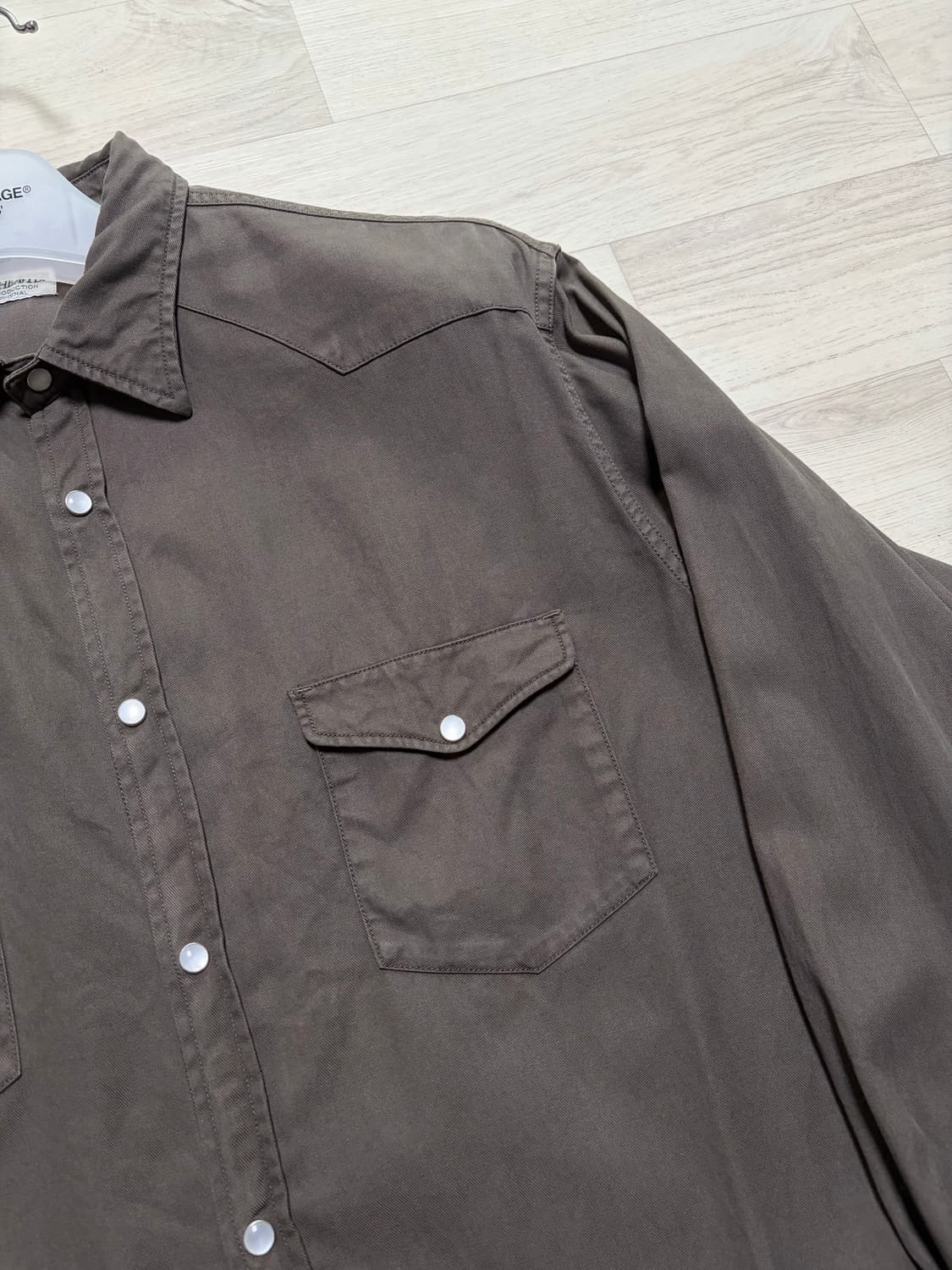 비헤비어 DYED TENCEL WESTERN SHIRTS 브라운 2사이즈 상품이미지2