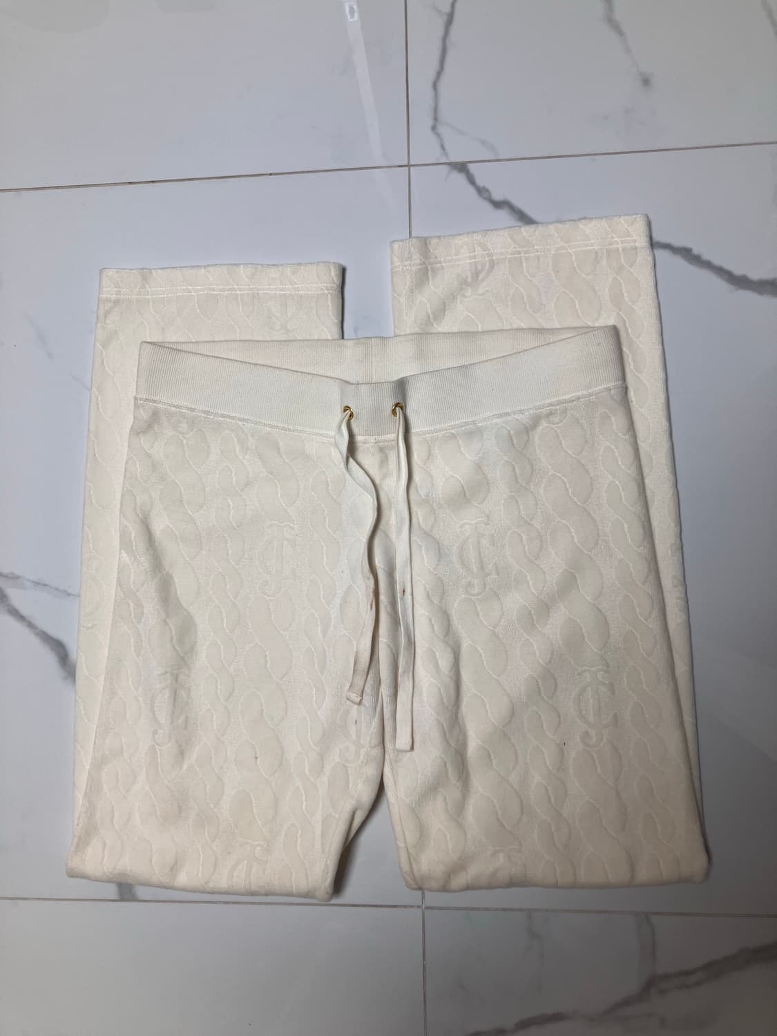 쥬시 꾸뛰르 엠보싱 케이블 아이보리 벨루어 팬츠 바지 S 상품이미지1