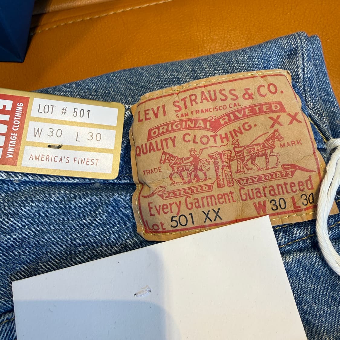 LVC 도르닉 30X30 새상품 상품이미지3