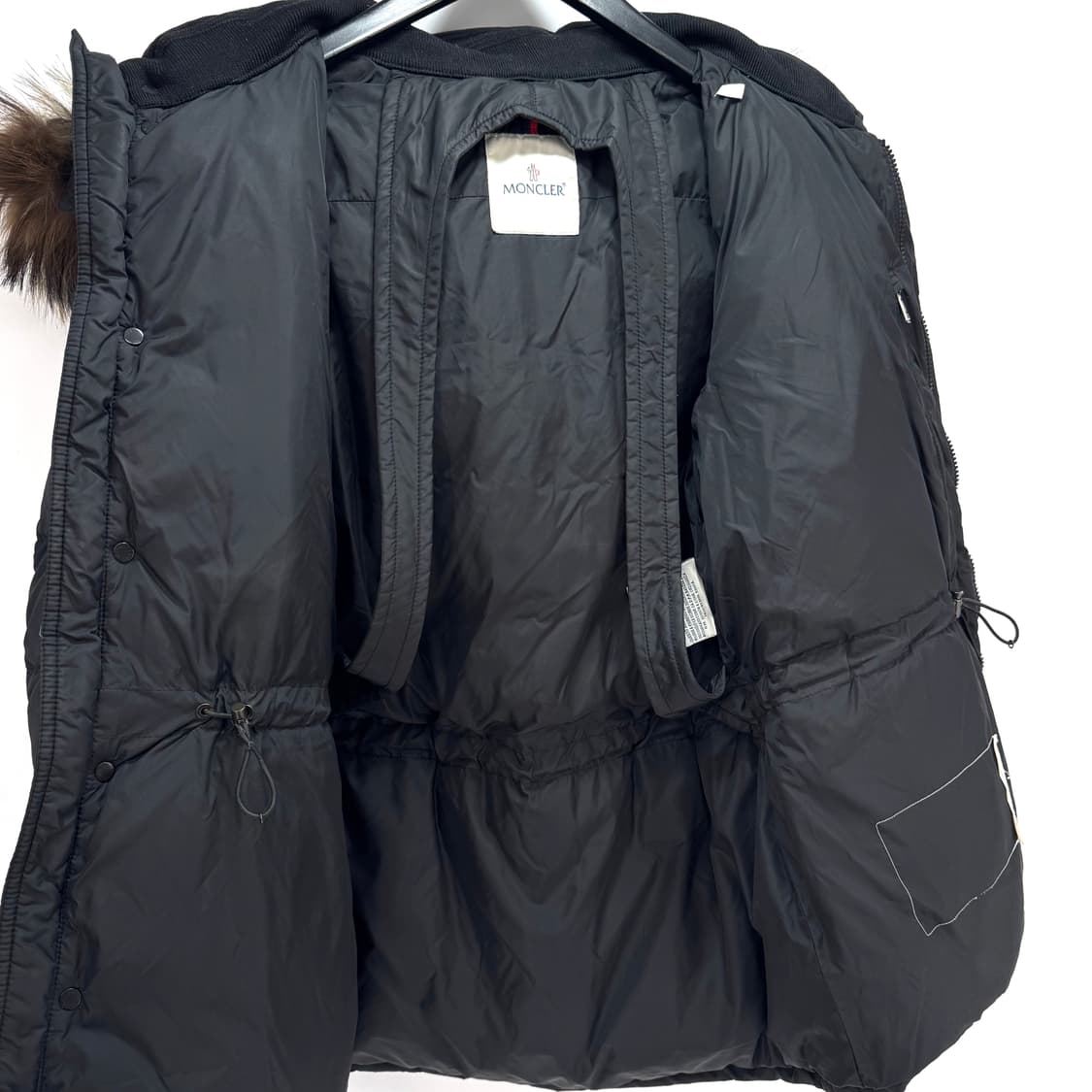 [1사이즈] 몽클레어 리비에르 패딩 후드 점퍼 블랙 상품이미지8