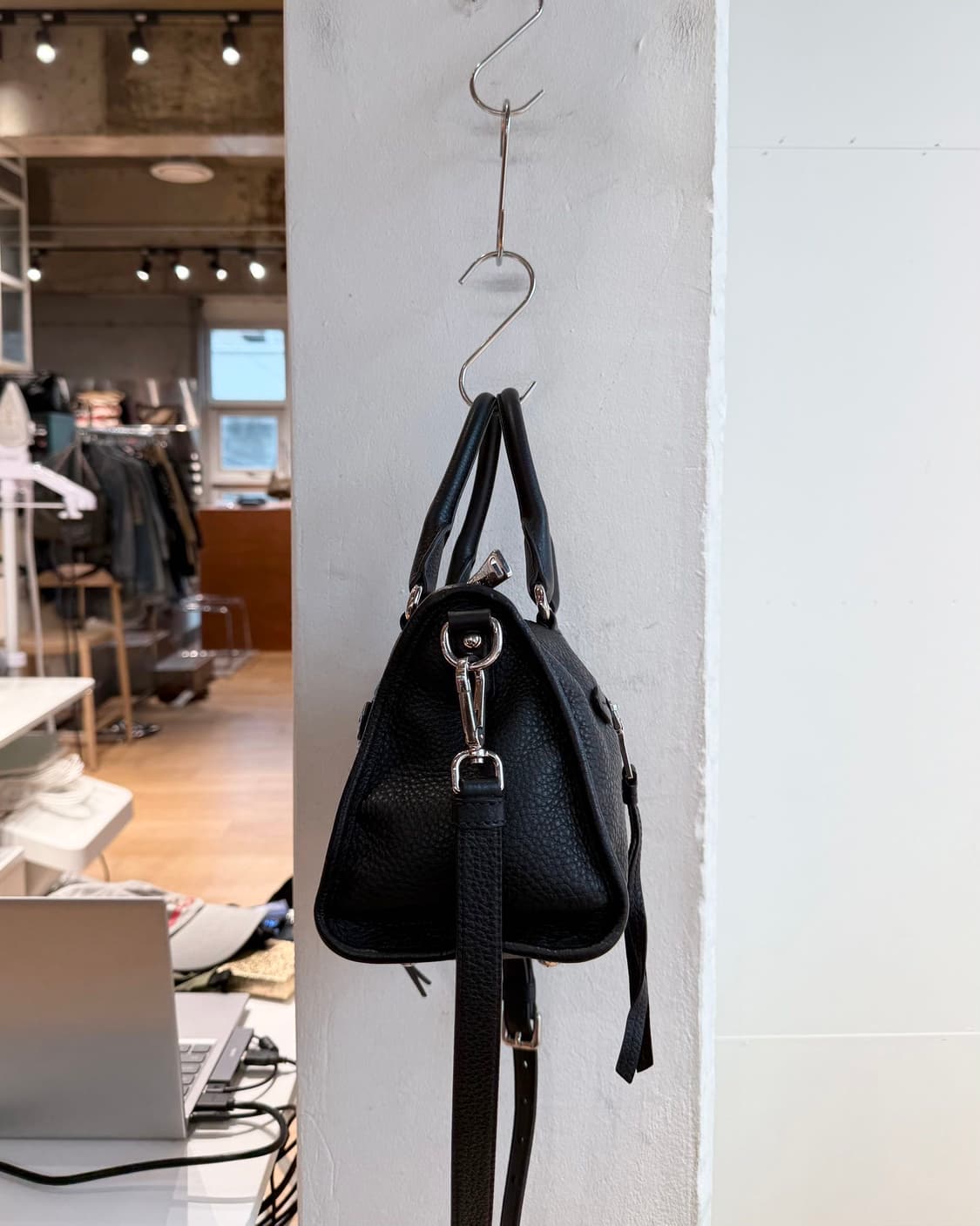 프라다 비텔로 피닉스 스몰 모터백 상품이미지6