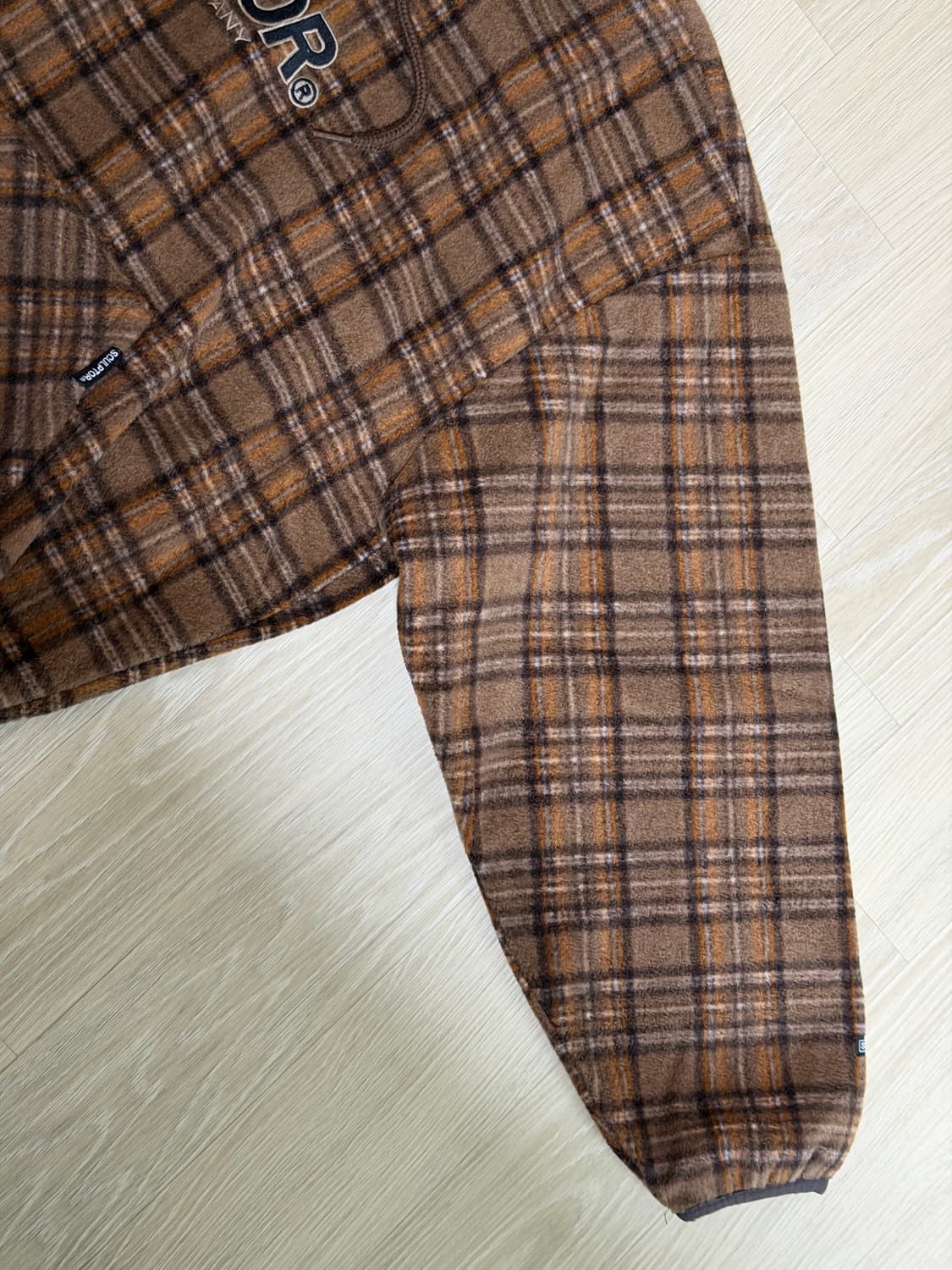 스컬프터 브라운 체크 후리스 후드티 상품이미지3