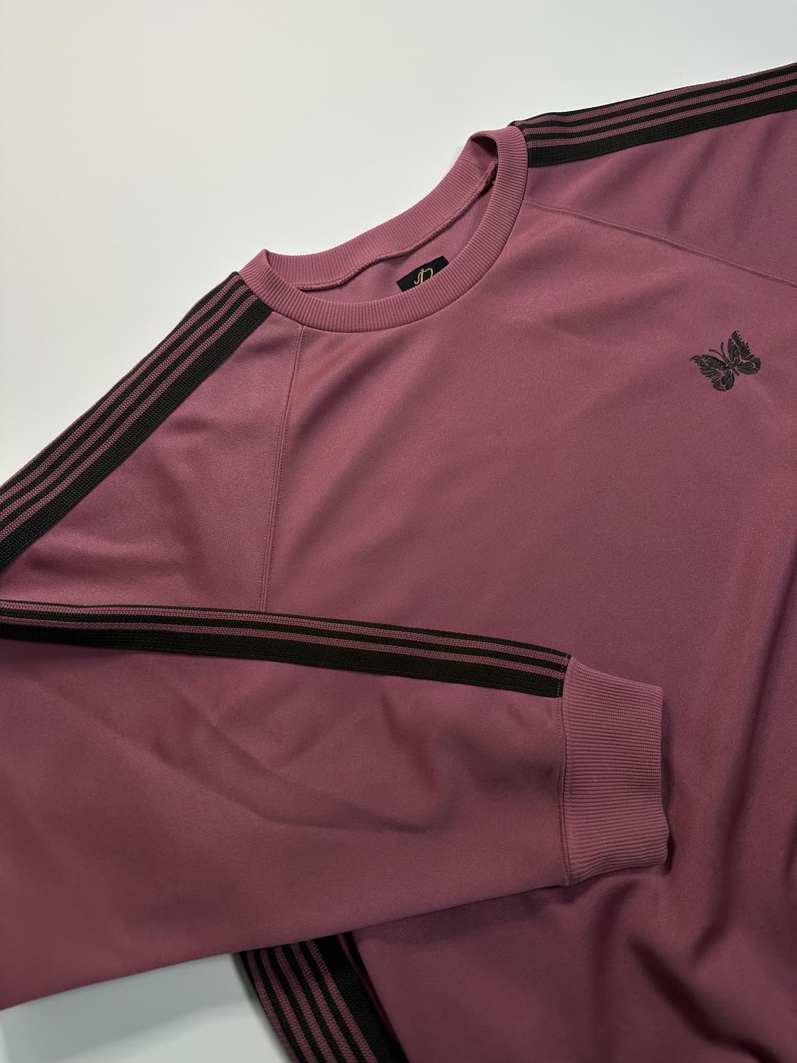 니들스 트랙 크루넥 폴리 스무스 스모크 핑크 상품이미지1