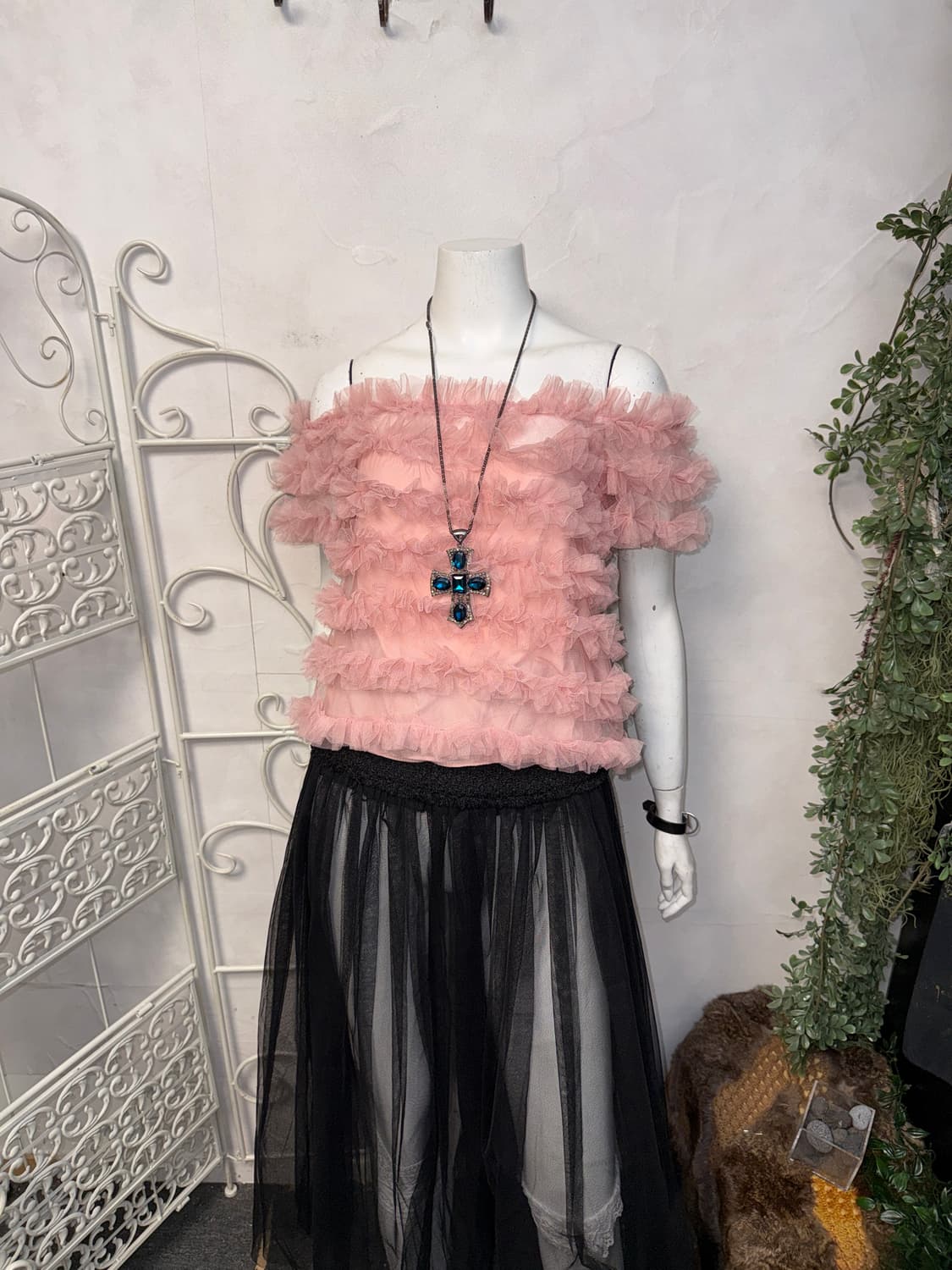 Baby pink mesh ruffle off shoulder bl 상품이미지2