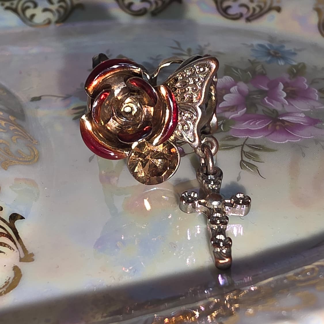 엑시즈팜 앤틱 골동품 고전 일본빈티지 장미 십자가 나비 큐빅반지 상품이미지1