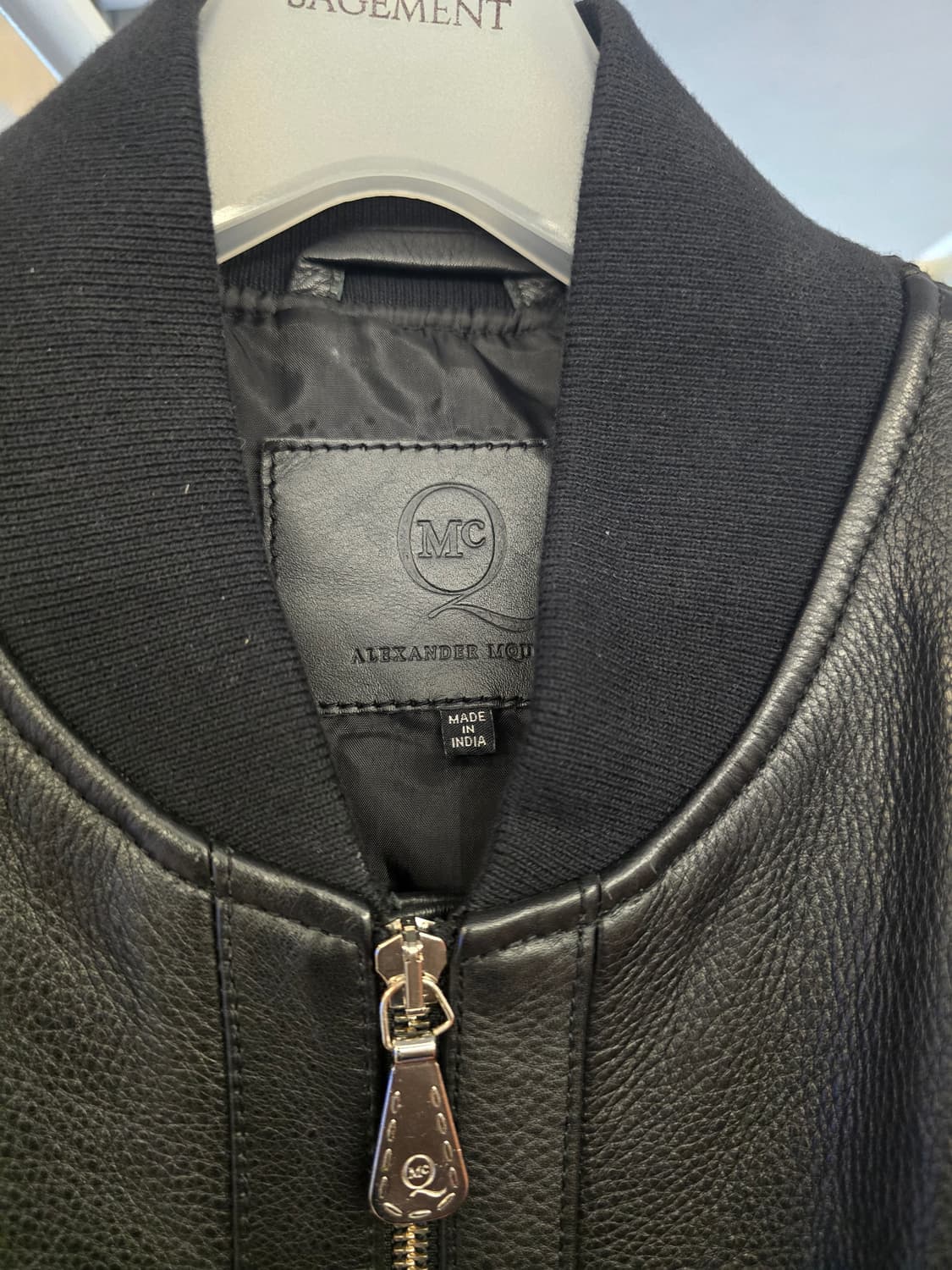 알렉산더 맥퀸 블랙 레더 ma-1 블루종 50 사이즈 상품이미지4