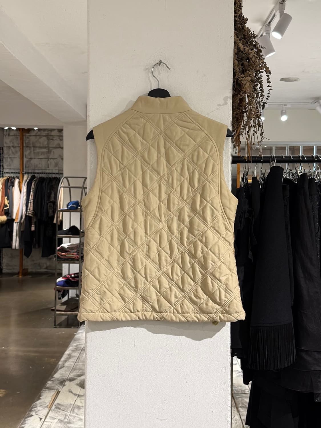 버버리 골프 베이지 퀼팅 집업 베스트  상품이미지6