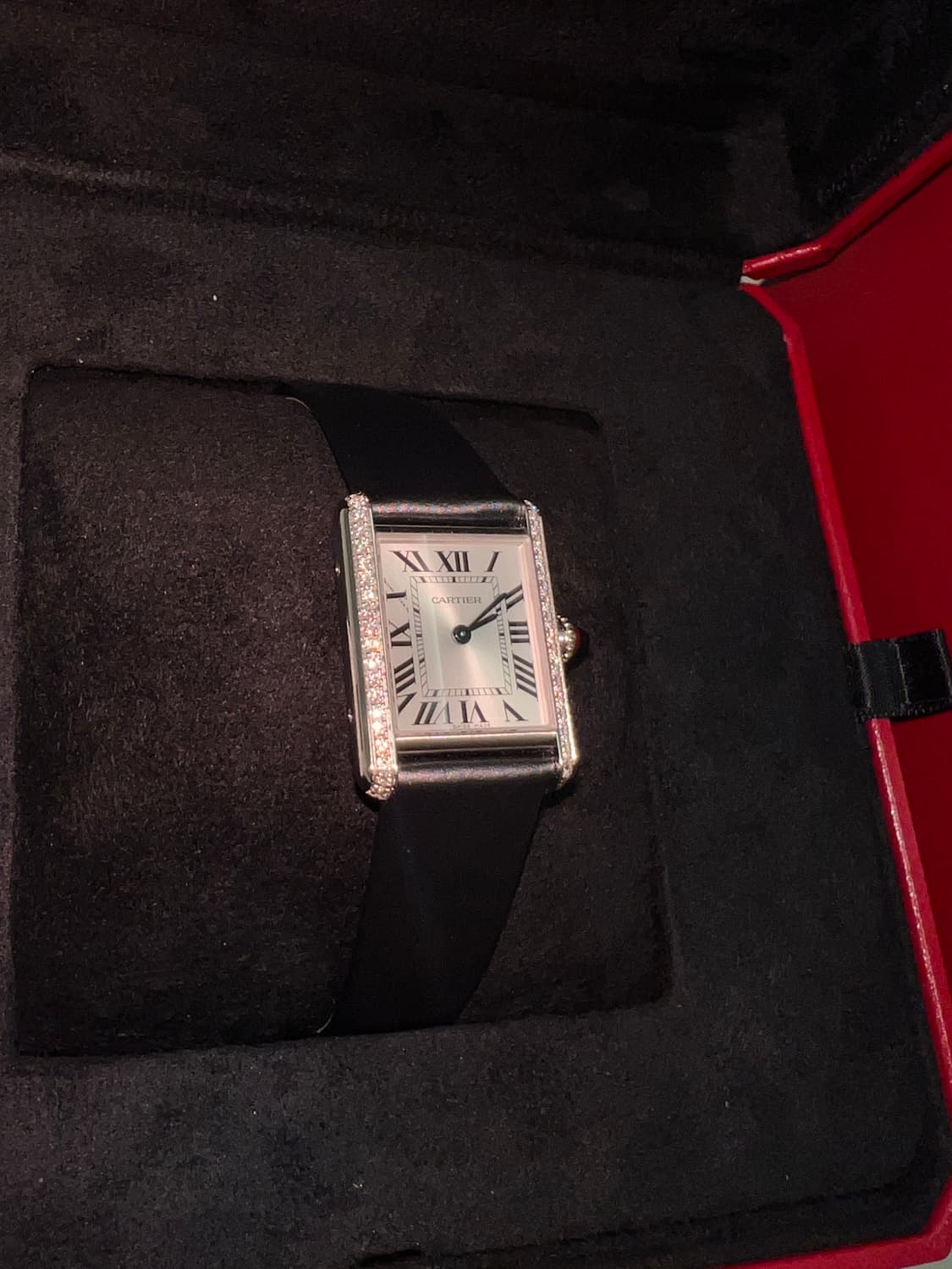 까르띠에 탱크 머스트 스몰 시계 풀박스 (새상품) 상품이미지8