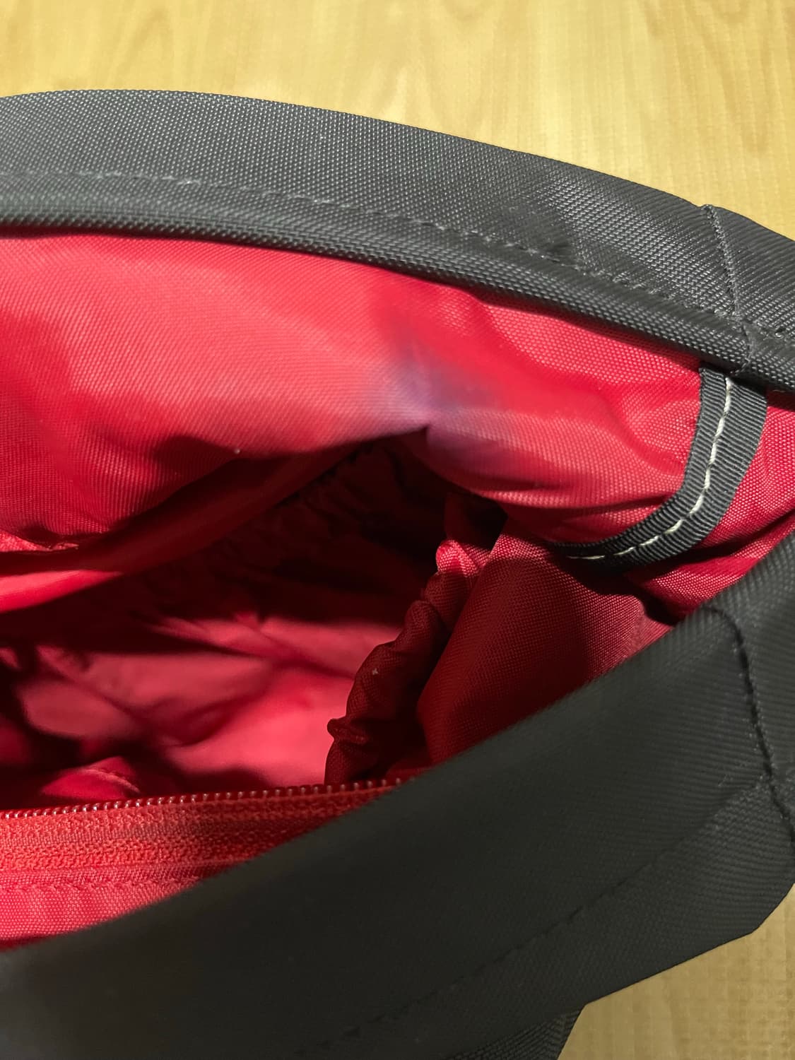 아크테릭스 크로스백 상품이미지7