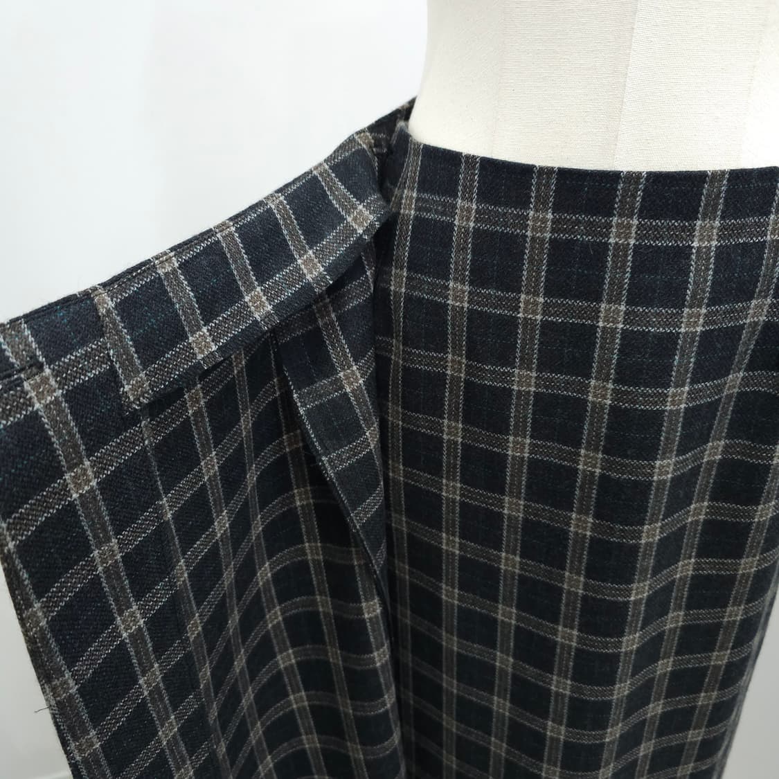 울100 클래식 체크 랩스타일 롱스커트 상품이미지6