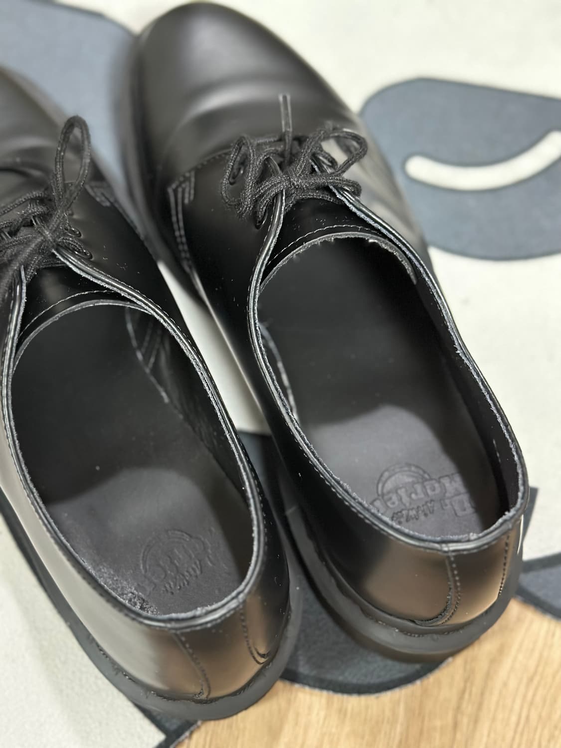 닥터마틴 1461 모노 불랙 UK8 270 상품이미지8