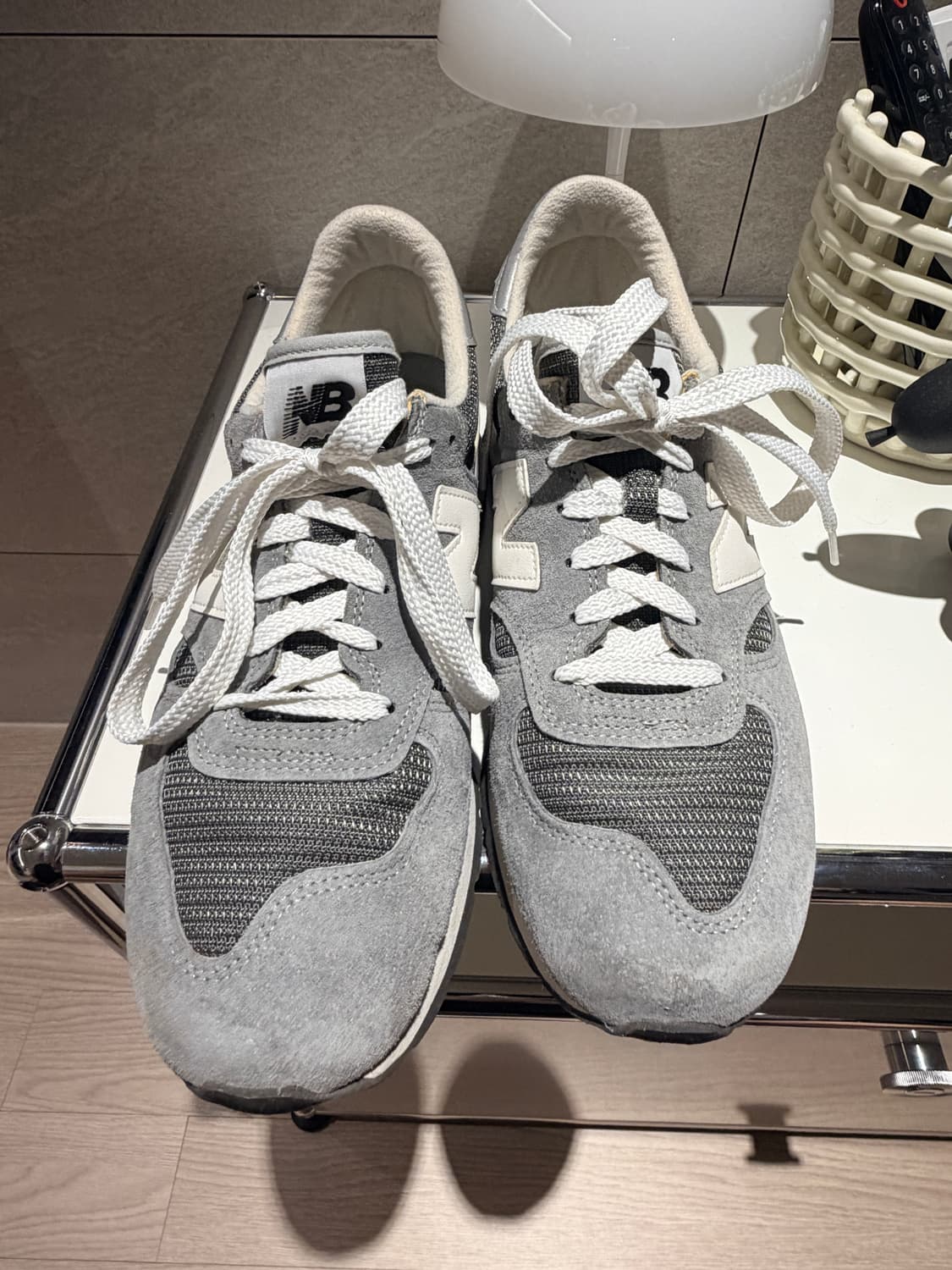 뉴발란스 990v1 메이드 인 USA 그레이 화이트 상품이미지3