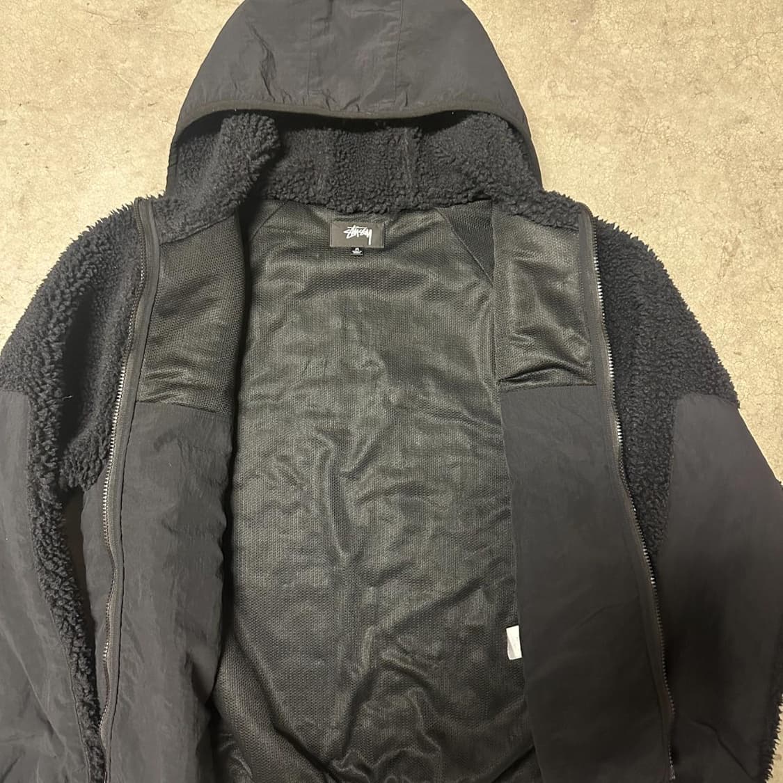 스투시 쉐르파 패널드 후드 자켓 블랙 상품이미지3