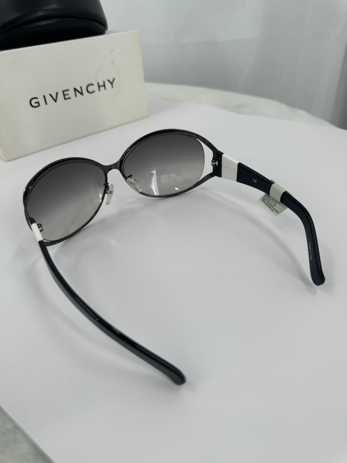 [새상품 무료배송] 정품 지방시 Made in Italy 선글라스 상품이미지4