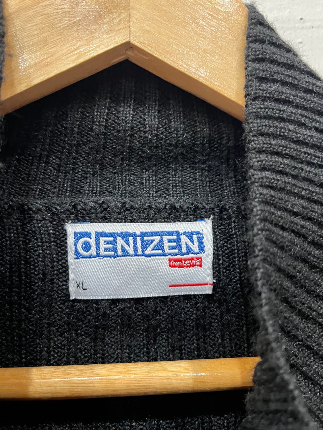리바이스 DENIZEN 숄더패치 골지 니트집업 블랙 XL 상품이미지5