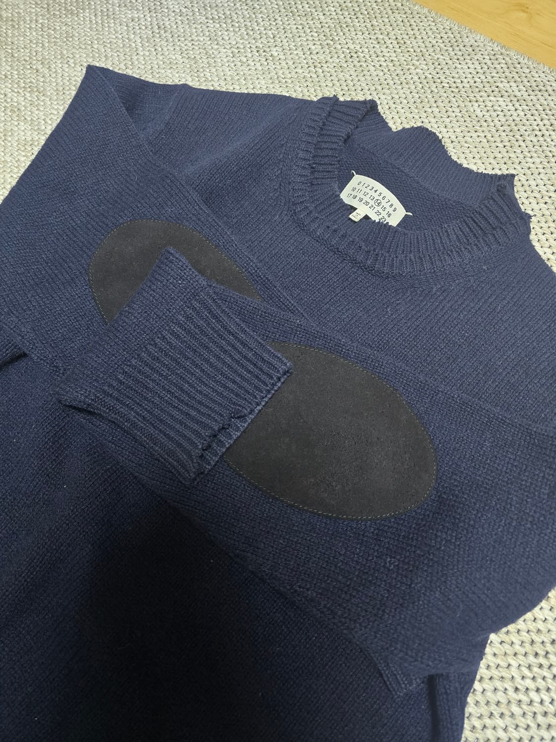 마르지엘라 엘보우 패치 니트 상품이미지2