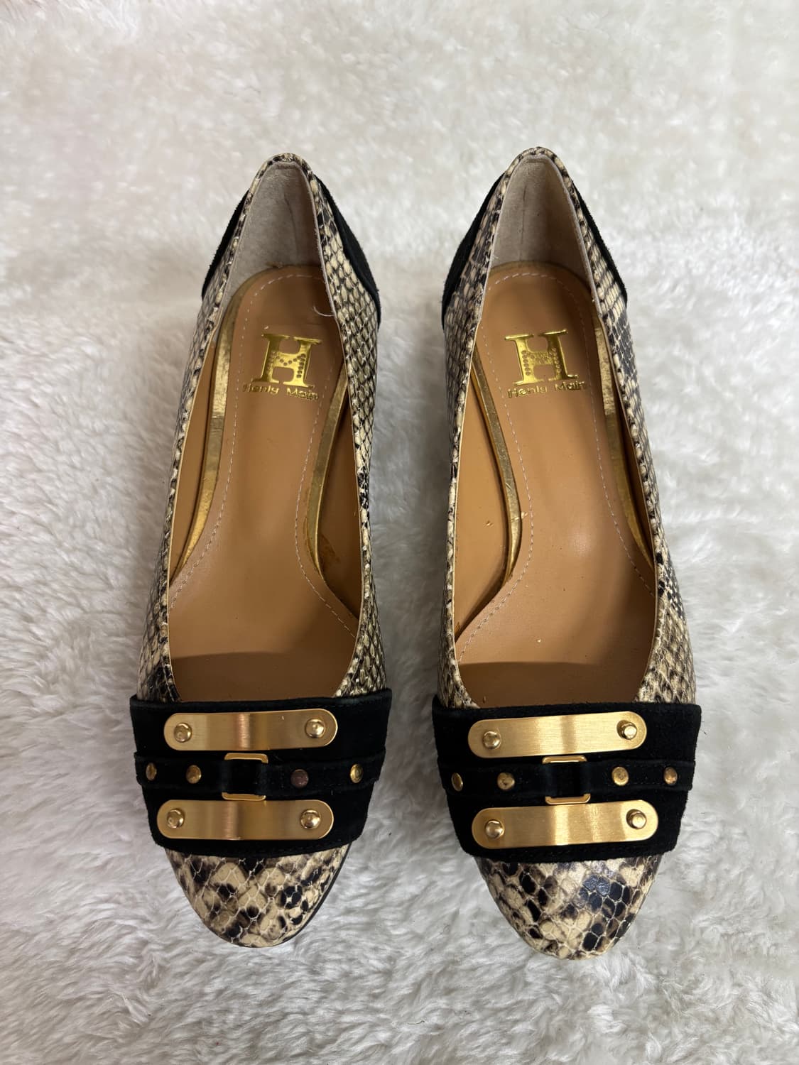 헨리메인(HENLY MAIN)뱀피 패턴 골드 메탈 버클 펌프스 상품이미지1